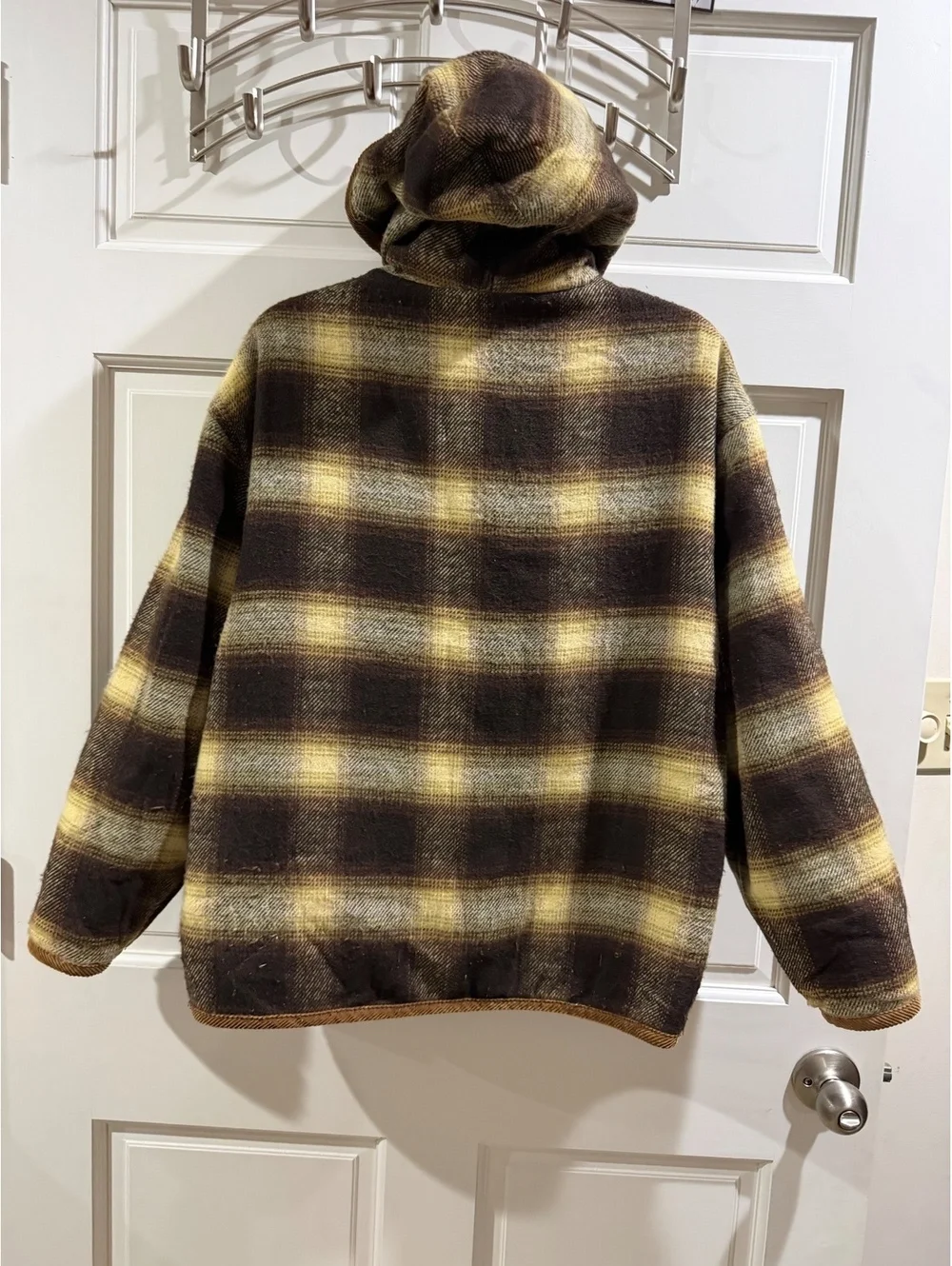 Womens Brown and Yellow Plaid Hooded Quilted Lined Utility Jacket Size Medium
